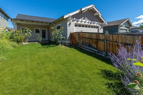 1550 NW Kingwood Avenue Redmond OR 97756