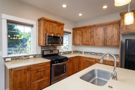 1550 NW Kingwood Avenue Redmond OR 97756