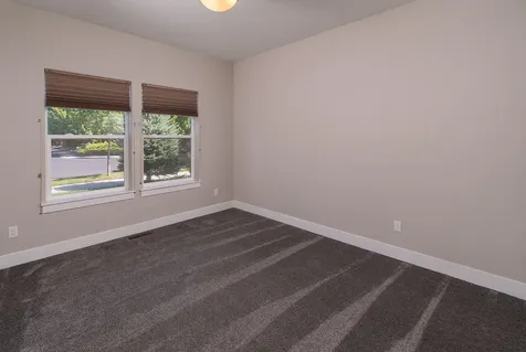 1550 NW Kingwood Avenue Redmond OR 97756