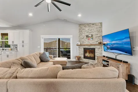 3268 Sky Way Medford OR 97504