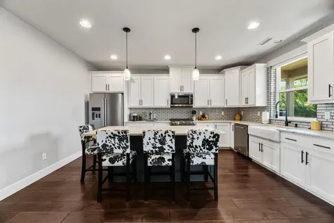 3268 Sky Way Medford OR 97504