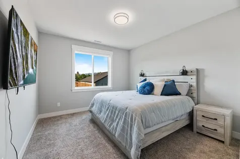 3268 Sky Way Medford OR 97504
