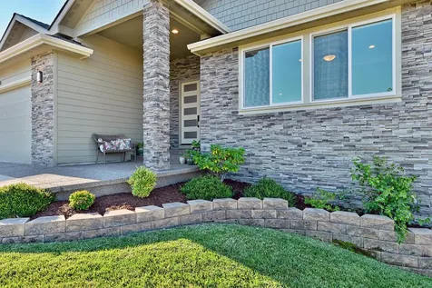 3268 Sky Way Medford OR 97504