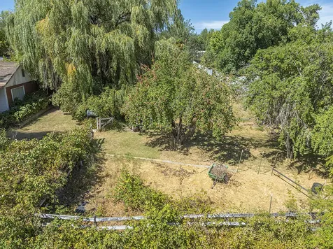 198 W Woodside Street Grants Pass OR 97527