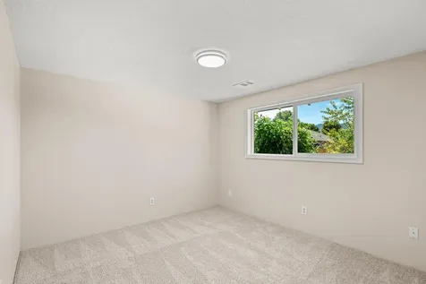 209 Donna Way Central Point OR 97502