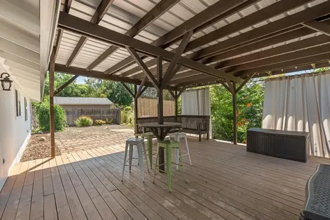209 Donna Way Central Point OR 97502