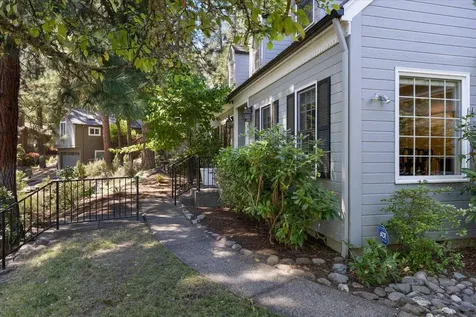 769 Lisa Lane Ashland OR 97520