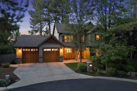 60811 Goldenwood Loop Bend OR 97702