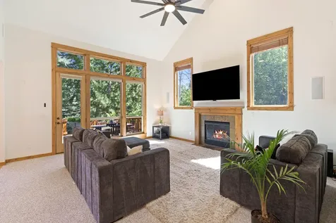 60811 Goldenwood Loop Bend OR 97702