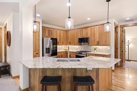 60811 Goldenwood Loop Bend OR 97702