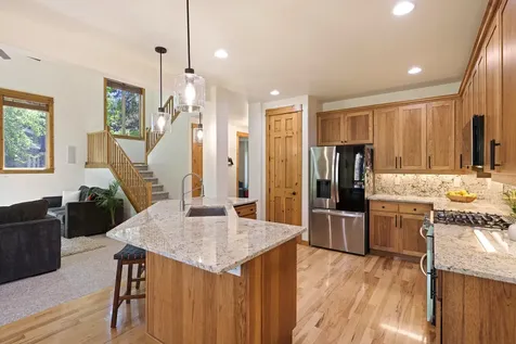 60811 Goldenwood Loop Bend OR 97702