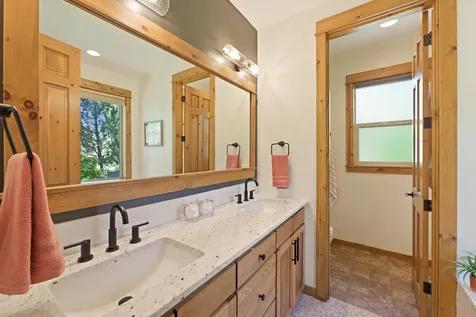 60811 Goldenwood Loop Bend OR 97702