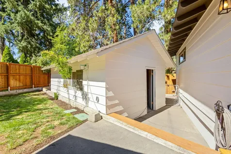 1031 NE Penn Avenue Bend OR 97701