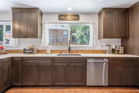 1031 NE Penn Avenue Bend OR 97701