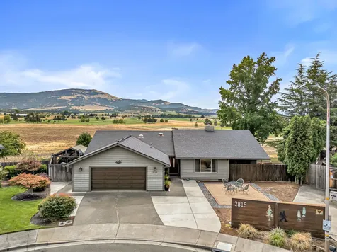 2815 Sonnet Lane Medford OR 97504