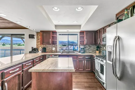 2815 Sonnet Lane Medford OR 97504