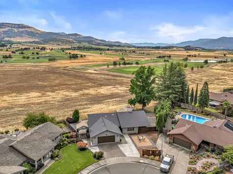 2815 Sonnet Lane Medford OR 97504