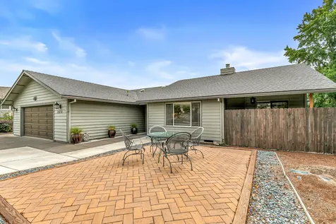 2815 Sonnet Lane Medford OR 97504