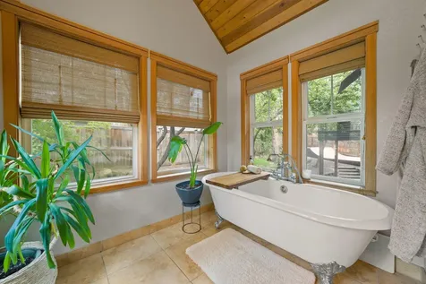651 NW Morelock Court Bend OR 97703