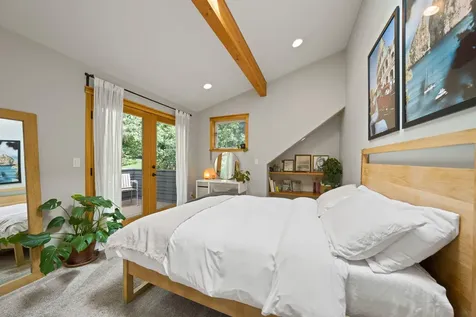 651 NW Morelock Court Bend OR 97703