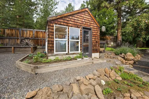 651 NW Morelock Court Bend OR 97703