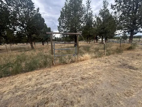 3444 SE Umatilla Loop Prineville OR 97754