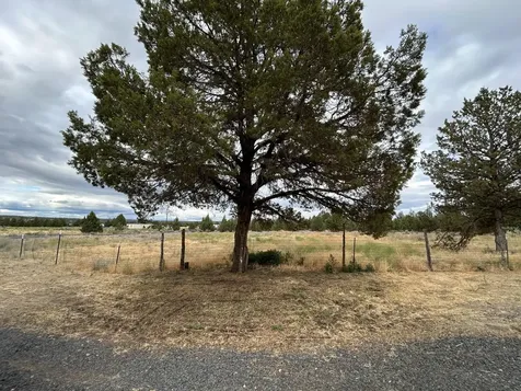 3444 SE Umatilla Loop Prineville OR 97754