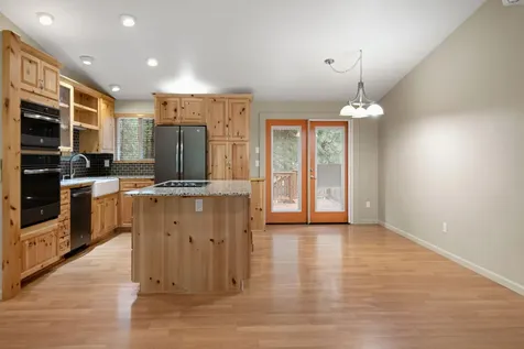 59736 Navajo Road Bend OR 97702