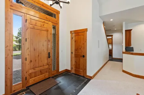 2679 Niagara Court Bend OR 97703
