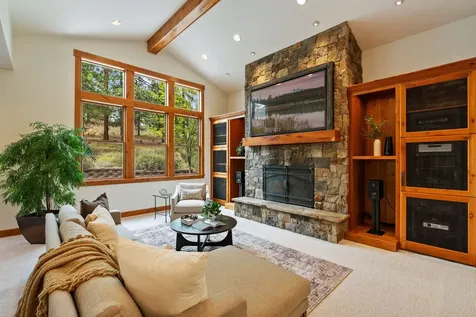 2679 Niagara Court Bend OR 97703