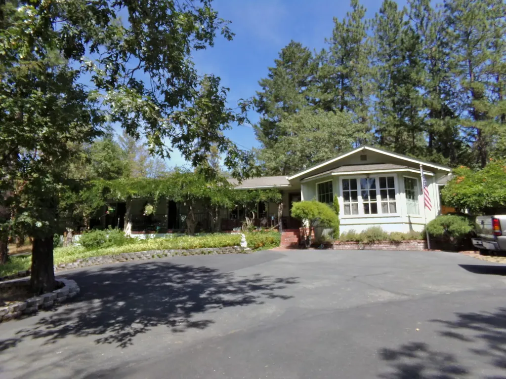 751 Espey Road Grants Pass OR 97527