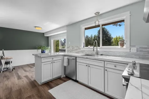 61174 Tapadera Street Bend OR 97702