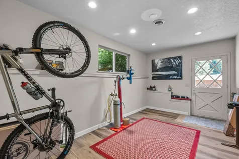 61174 Tapadera Street Bend OR 97702