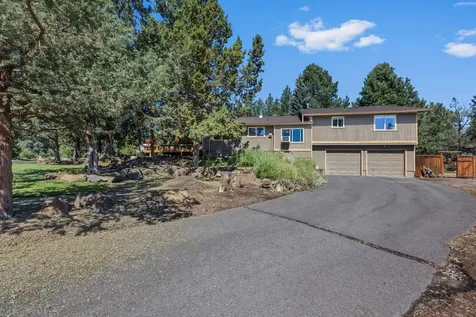 61174 Tapadera Street Bend OR 97702