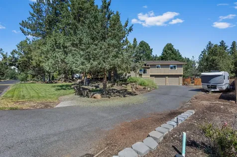 61174 Tapadera Street Bend OR 97702