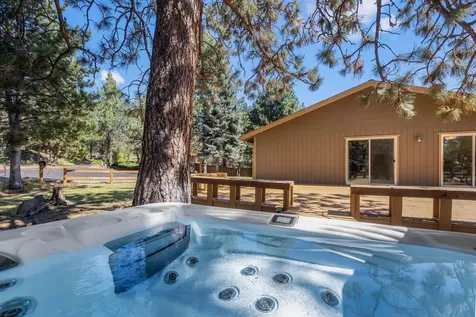61174 Tapadera Street Bend OR 97702