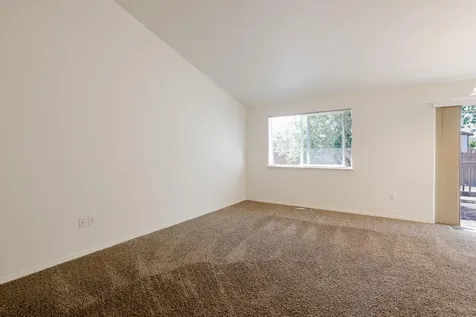 2735 NE Faith Drive Bend OR 97701