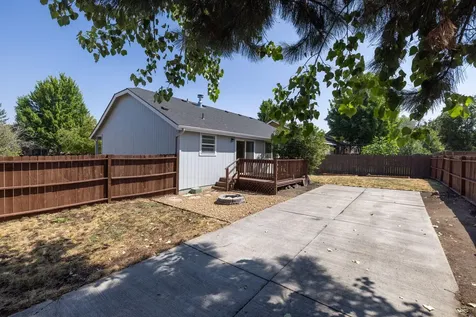 2735 NE Faith Drive Bend OR 97701