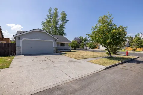 2735 NE Faith Drive Bend OR 97701