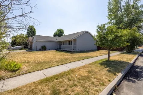 2735 NE Faith Drive Bend OR 97701