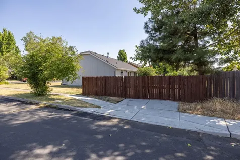 2735 NE Faith Drive Bend OR 97701