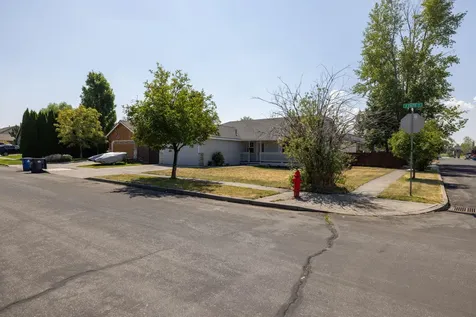2735 NE Faith Drive Bend OR 97701