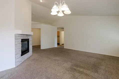 2735 NE Faith Drive Bend OR 97701