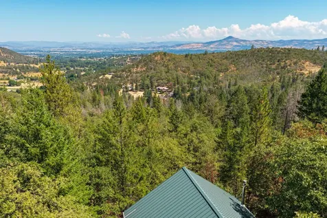 5255 Griffin Lane Medford OR 97501