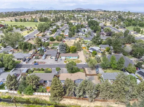 3034 SW 28th Court Redmond OR 97756