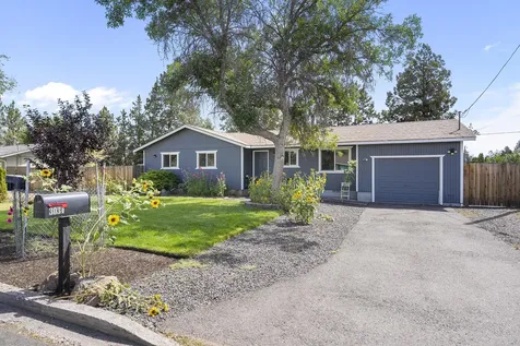 3034 SW 28th Court Redmond OR 97756
