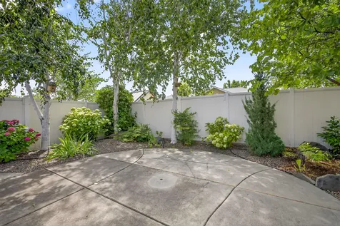 362 Leandra Lane Eagle Point OR 97524