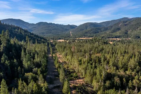 3140 Winona Road Grants Pass OR 97526