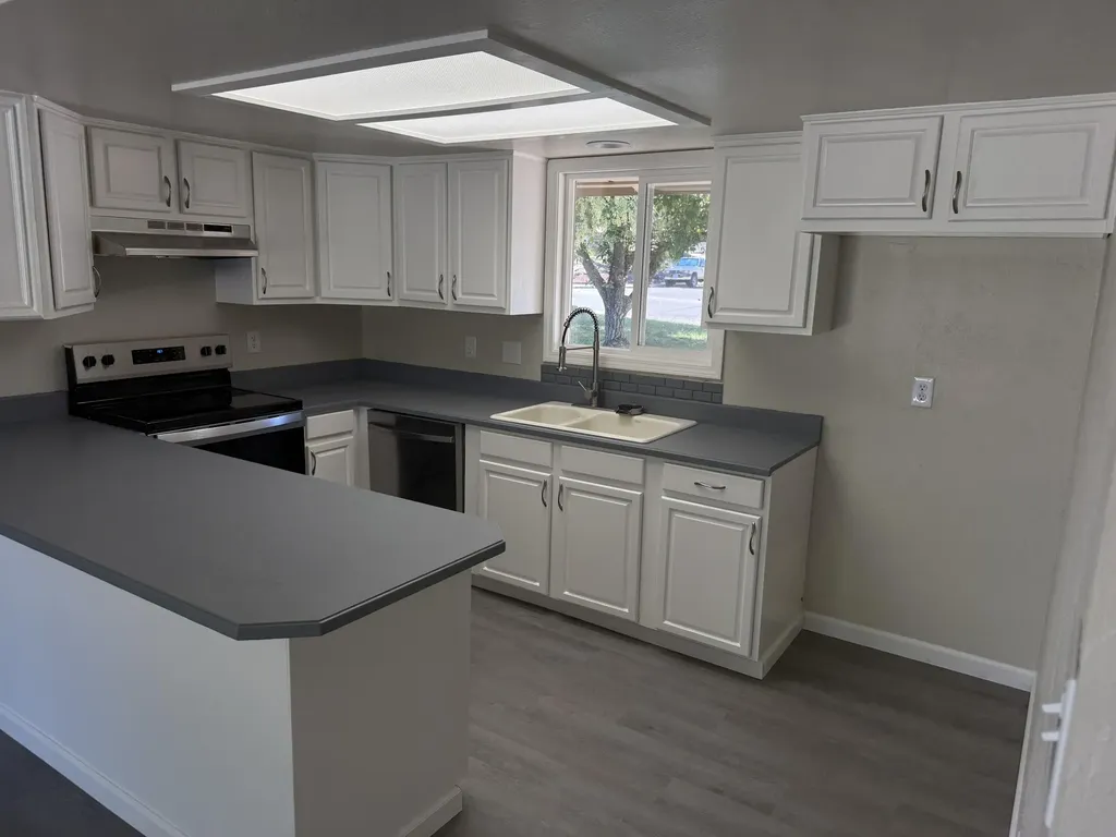 2660 Hawaiian Avenue Medford OR 97504