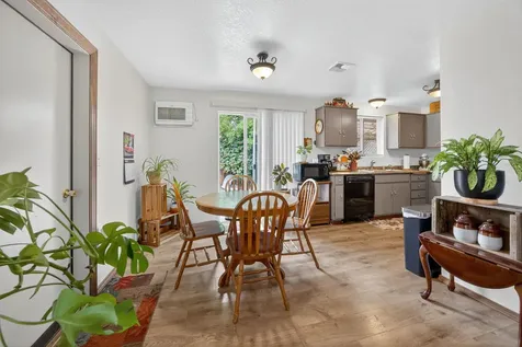 589 Clearview Way Eagle Point OR 97524